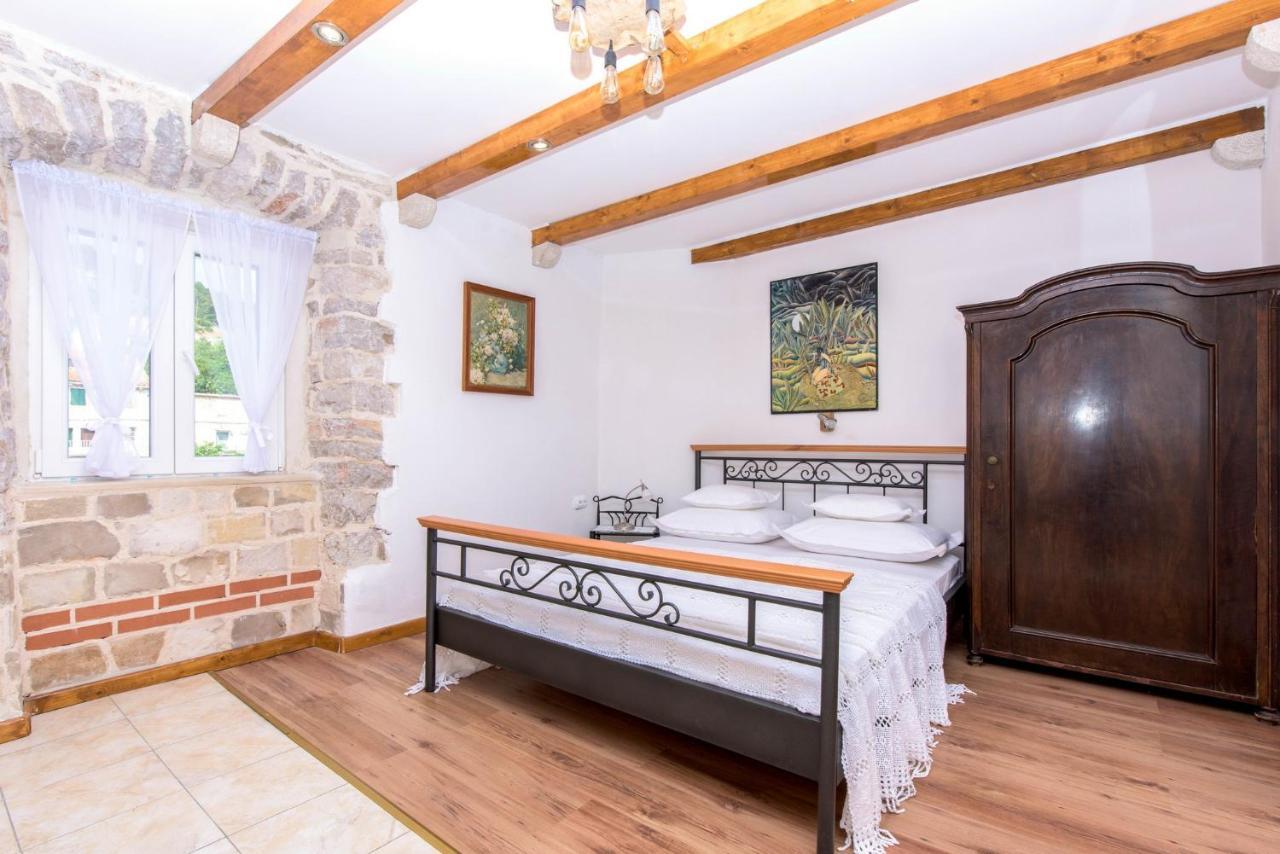 Ferienwohnung Deziderio Stomorska Exterior foto